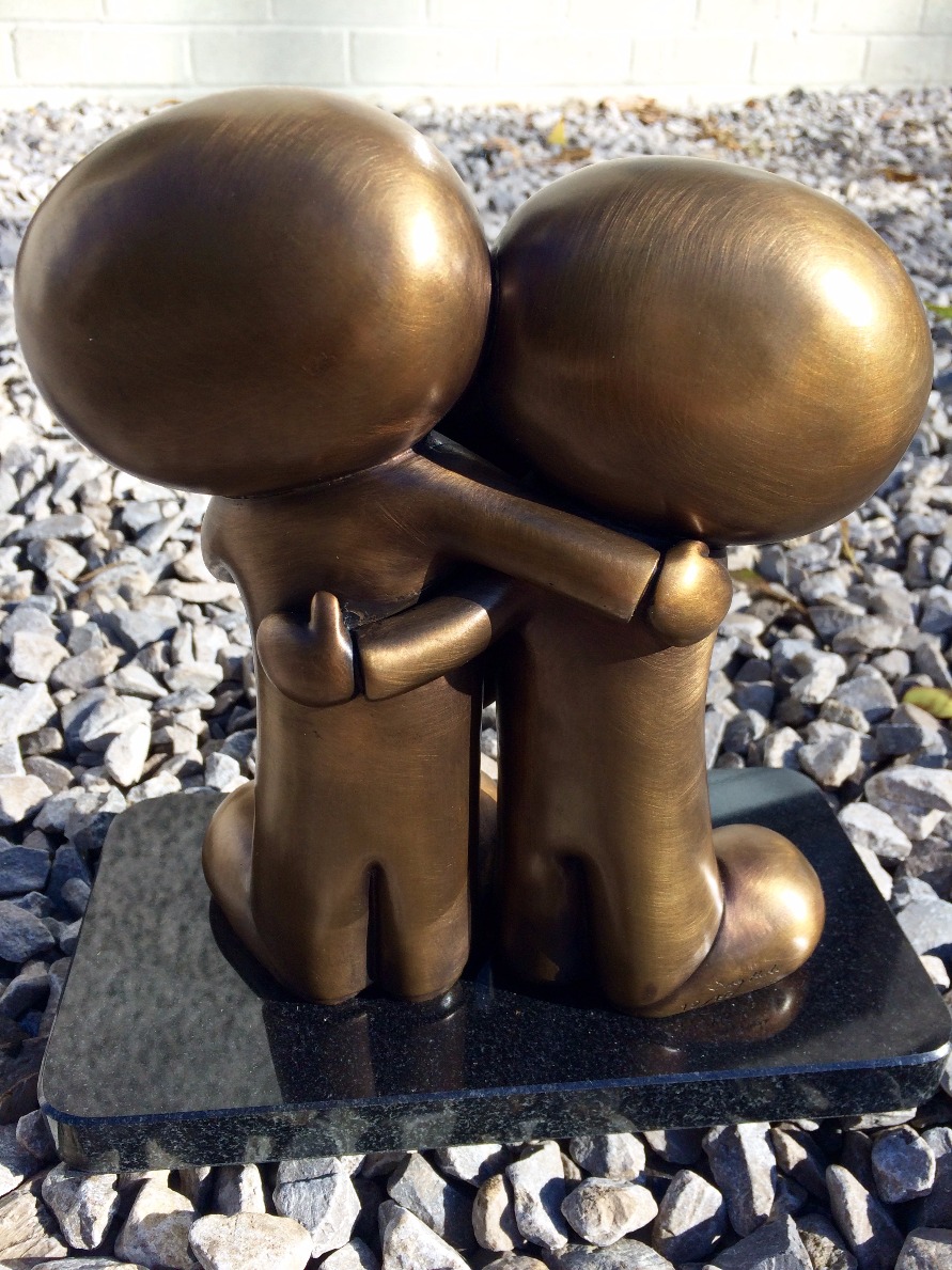 I love you this much II by Doug Hyde, Romance | Love | Couple | Figurative | Sculpture